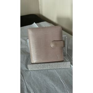 Louis Vuitton epi Marco bifold wallet